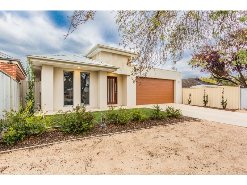 27b Echuca Street, Moama NSW 2731