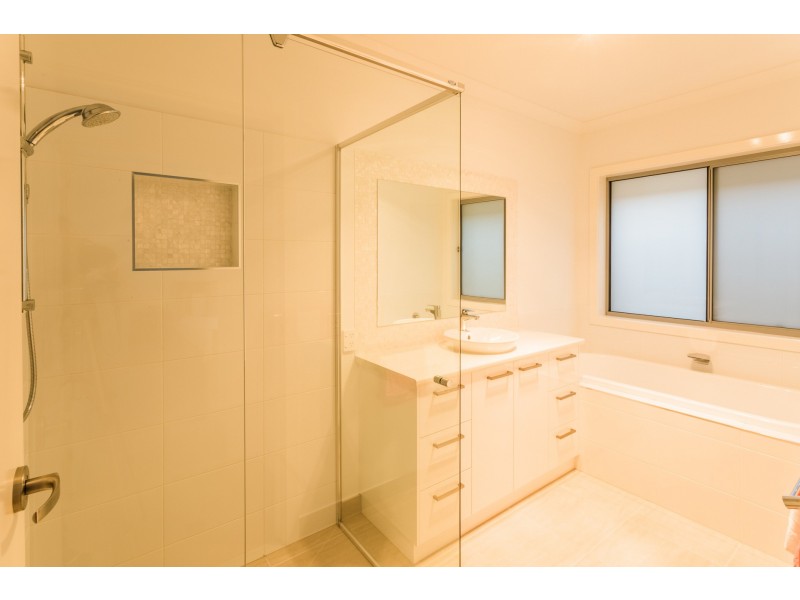 27b Echuca Street, Moama NSW 2731