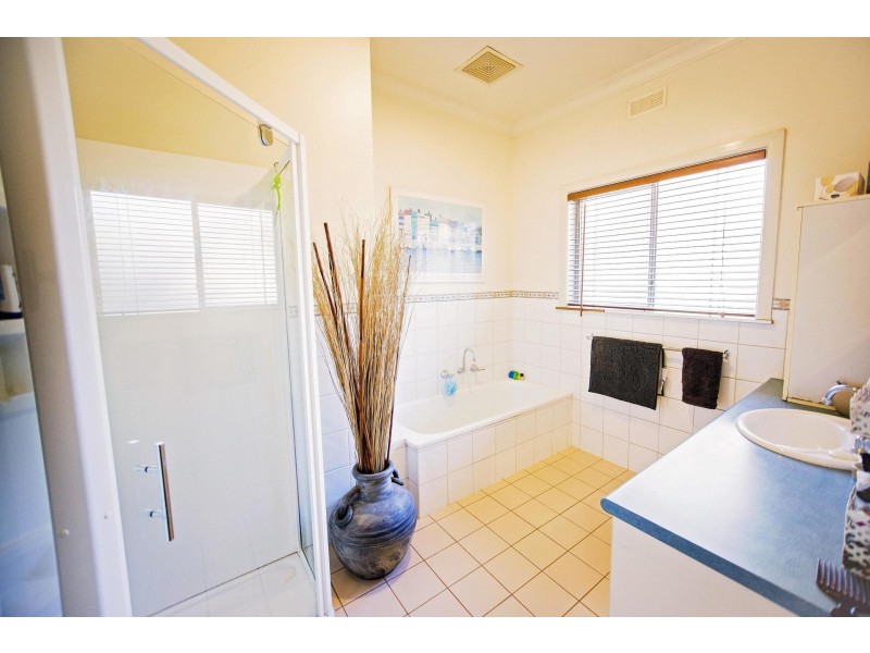 1220 Lowrie Road, Bamawm VIC 3561