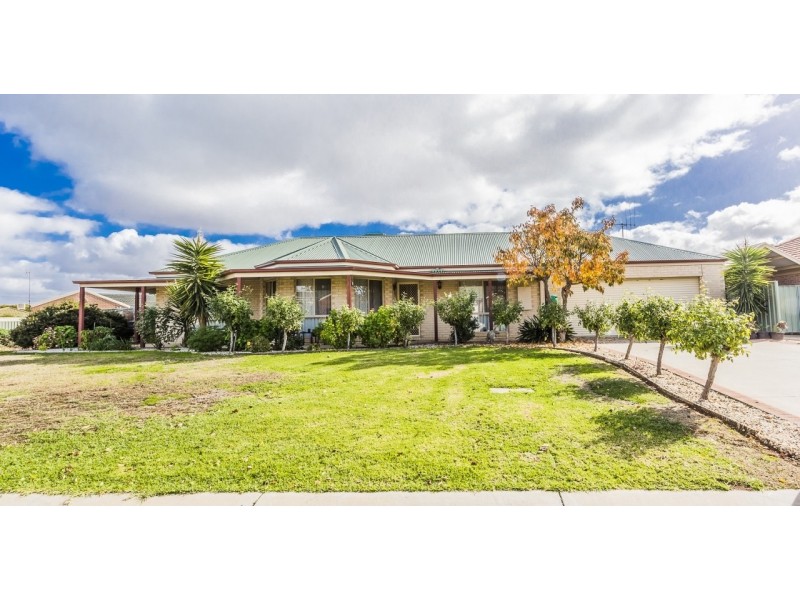 9 John Close, Echuca VIC 3564