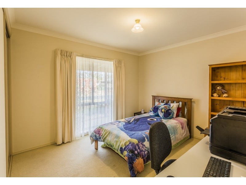 9 John Close, Echuca VIC 3564