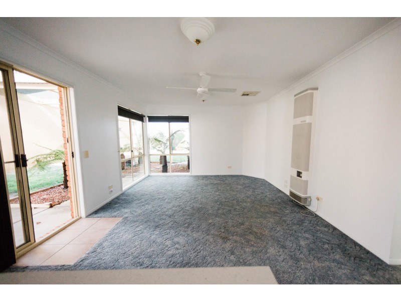 10 Sunrise Avenue, Moama NSW 2731