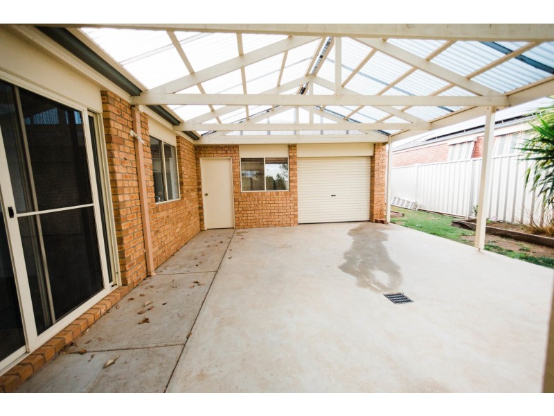 10 Sunrise Avenue, Moama NSW 2731