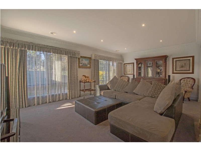 57 Woodlands Circuit, Echuca VIC 3564