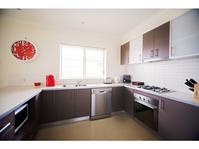 1/23 Sunset Avenue, Echuca VIC 3564