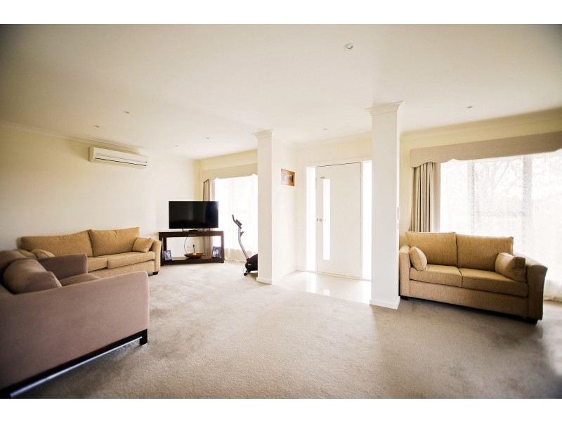 1/23 Sunset Avenue, Echuca VIC 3564