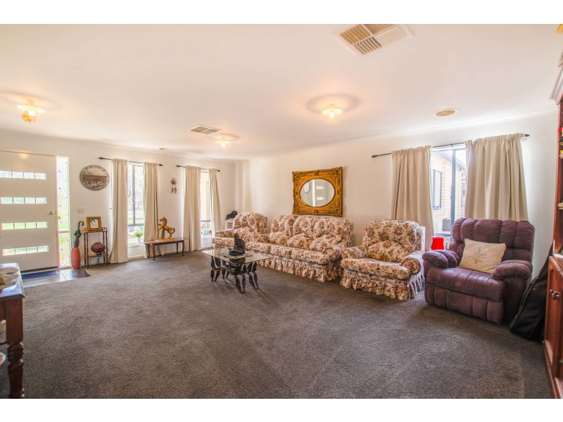 15 High Street, Rochester VIC 3561