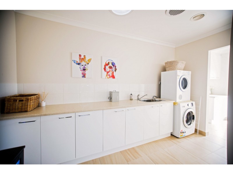 5 Hakea Court, Moama NSW 2731