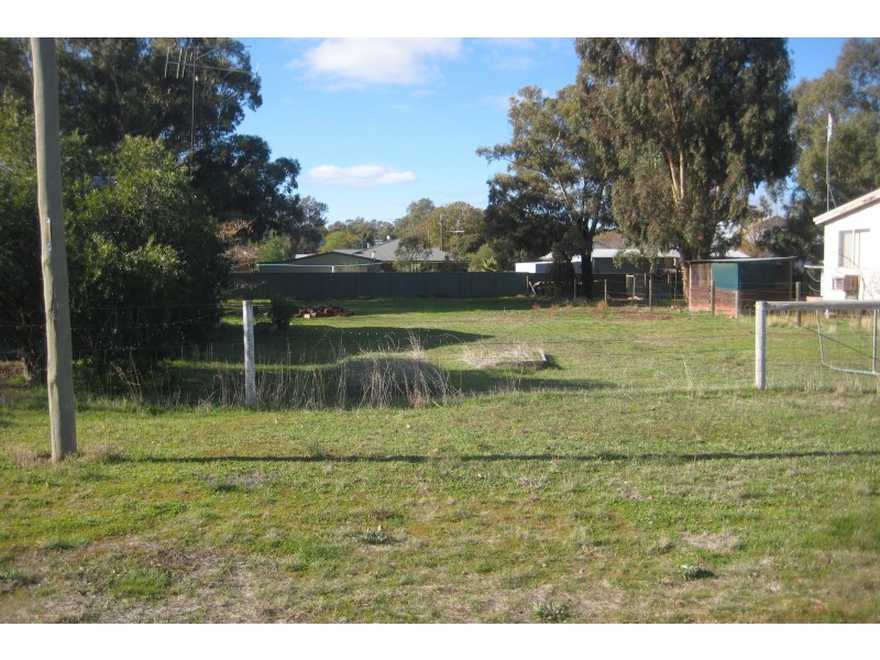 50 Livingstone Street, Mathoura NSW 2710