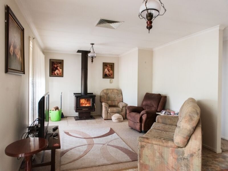 26 Jones Street (picnic Point Road), Mathoura NSW 2710