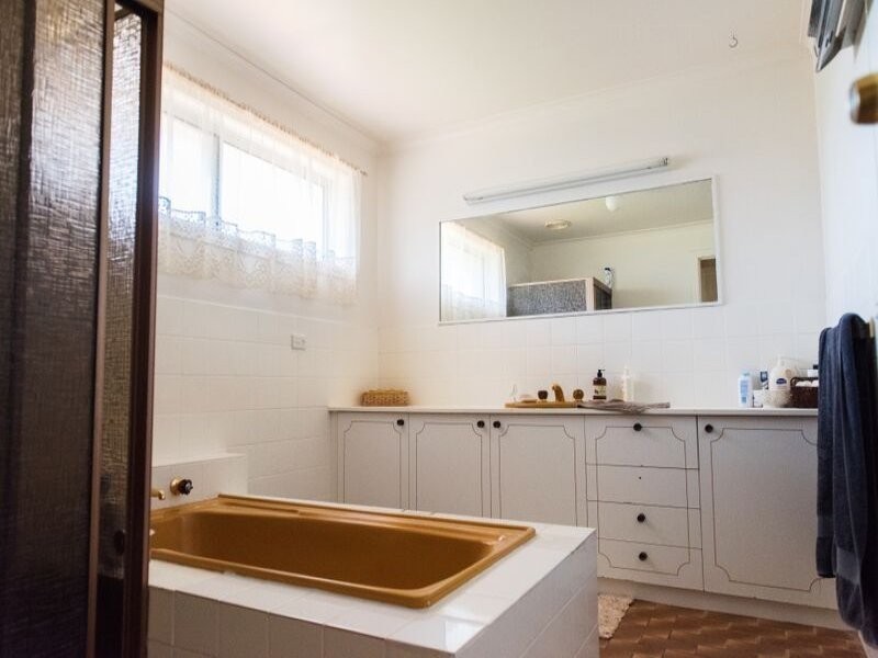 26 Jones Street (picnic Point Road), Mathoura NSW 2710