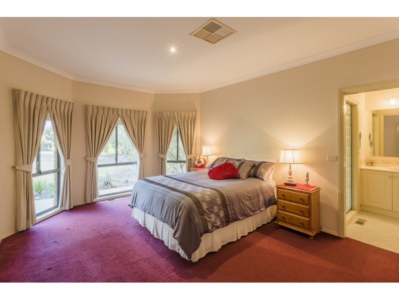 109 Fehring Lane, Echuca VIC 3564