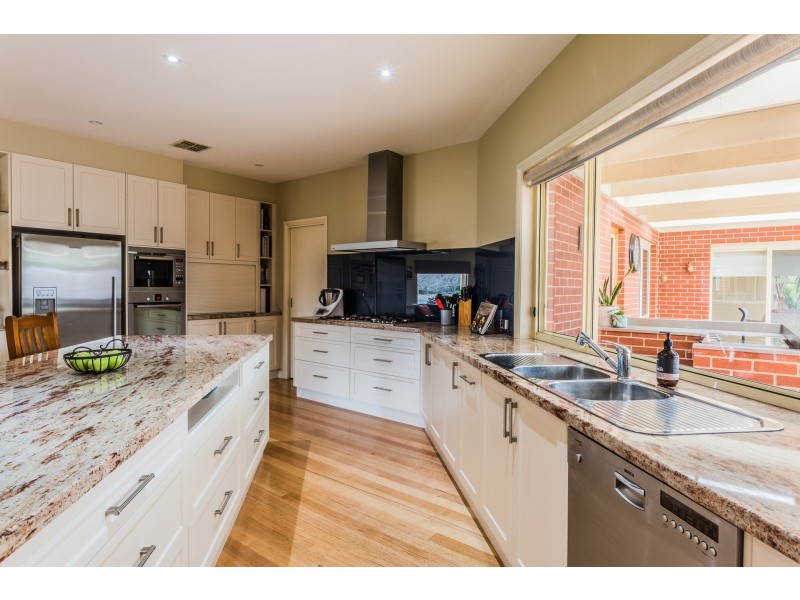 29 Brecon Court, Echuca VIC 3564