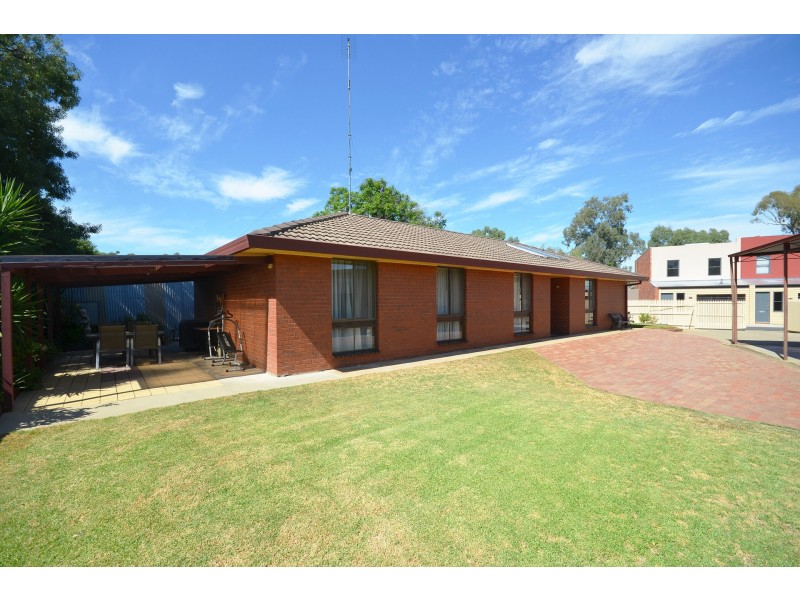 10 Campaspe Street, Echuca VIC 3564