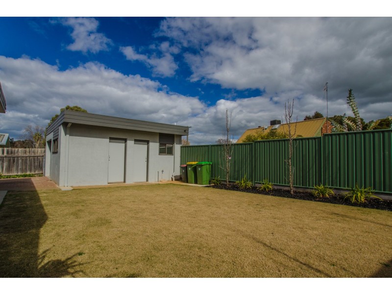 65 Campaspe Esplanade, Echuca VIC 3564