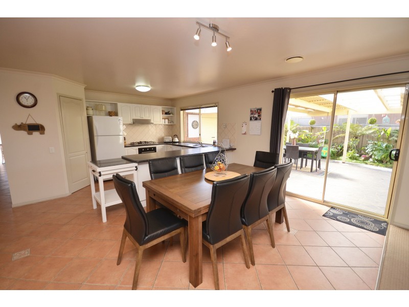 27 Mcswain Road, Echuca VIC 3564