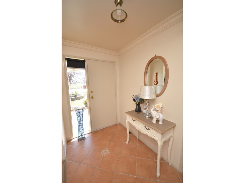 27 Mcswain Road, Echuca VIC 3564