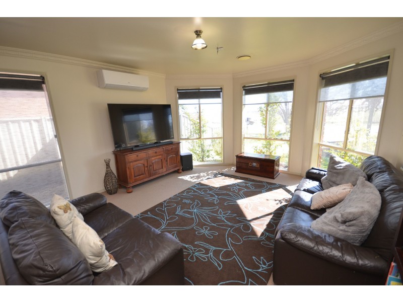 27 Mcswain Road, Echuca VIC 3564