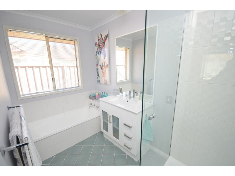 27 Mcswain Road, Echuca VIC 3564