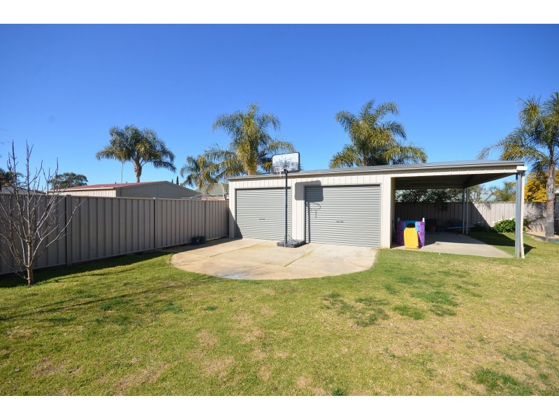 27 Mcswain Road, Echuca VIC 3564