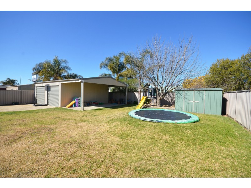 27 Mcswain Road, Echuca VIC 3564