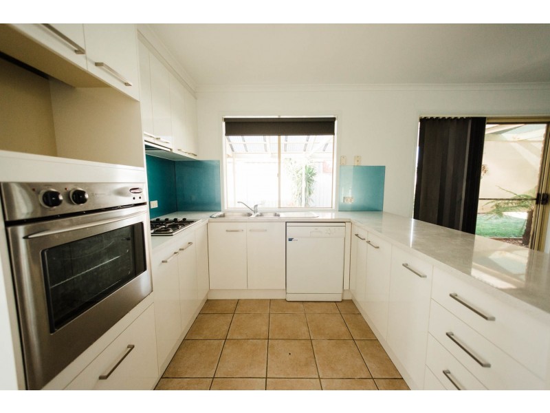 10 Sunrise Avenue, Moama NSW 2731