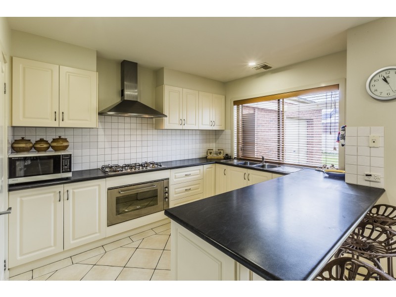 24 Aberdeen Way, Moama NSW 2731