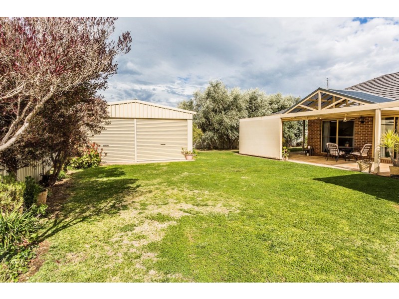 24 Aberdeen Way, Moama NSW 2731