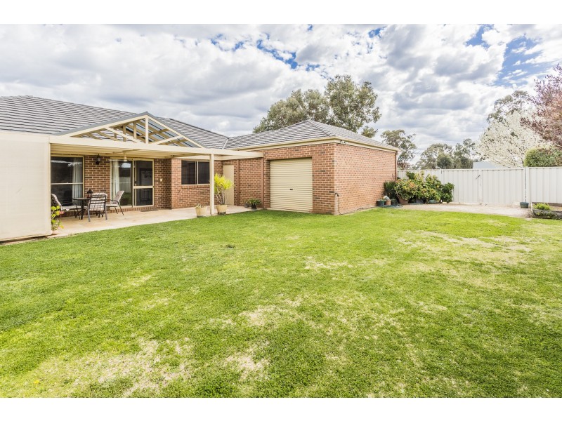 24 Aberdeen Way, Moama NSW 2731