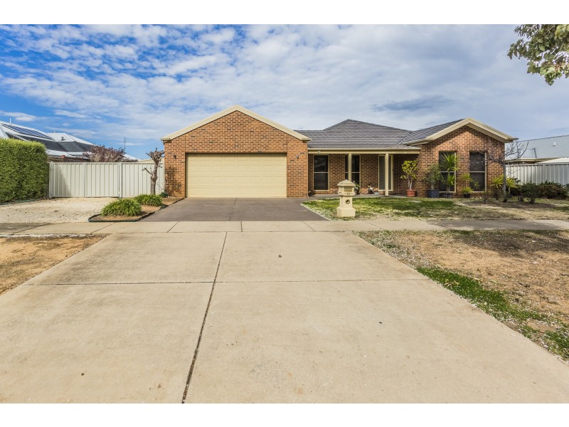 24 Aberdeen Way, Moama NSW 2731