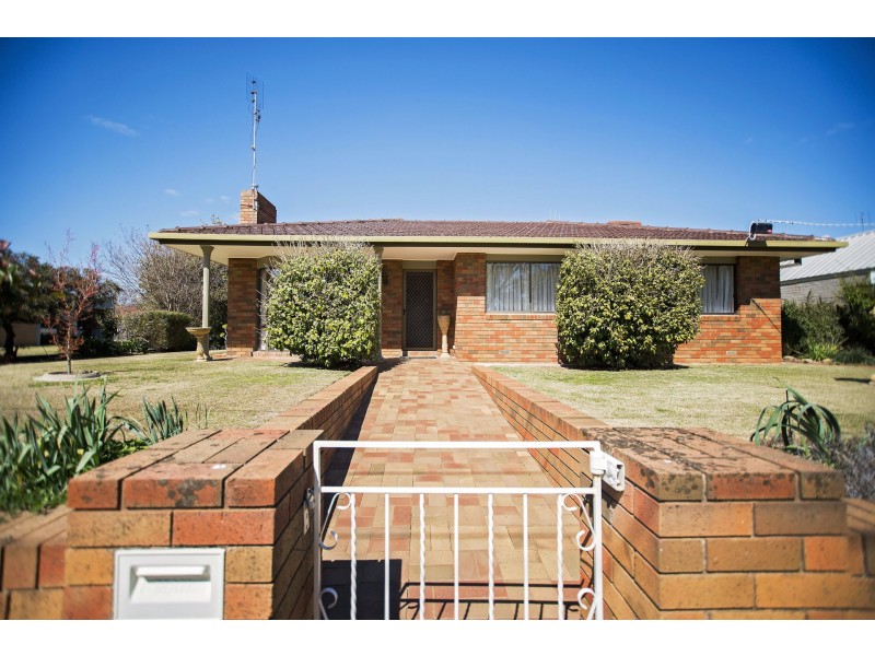 275 Pakenham Street, Echuca VIC 3564