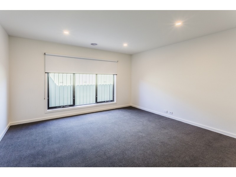 14 Mayflower Circuit, Moama NSW 2731