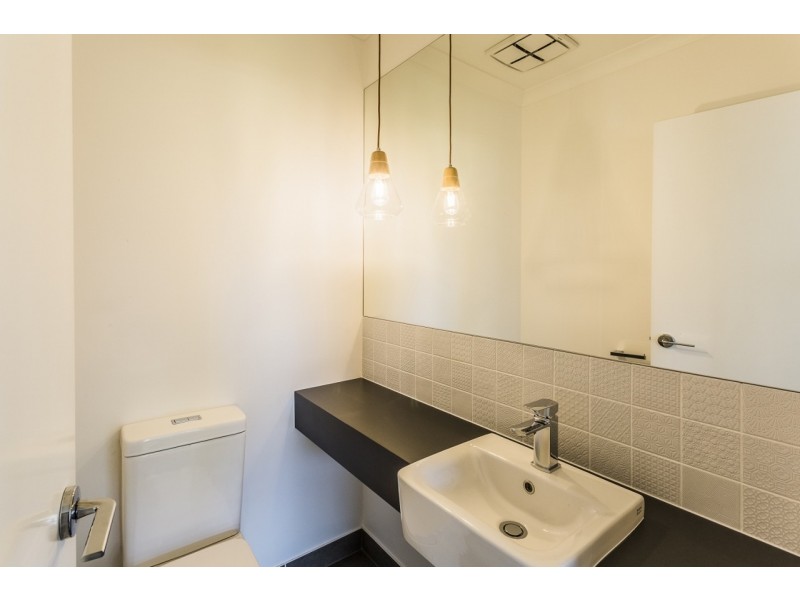 14 Mayflower Circuit, Moama NSW 2731