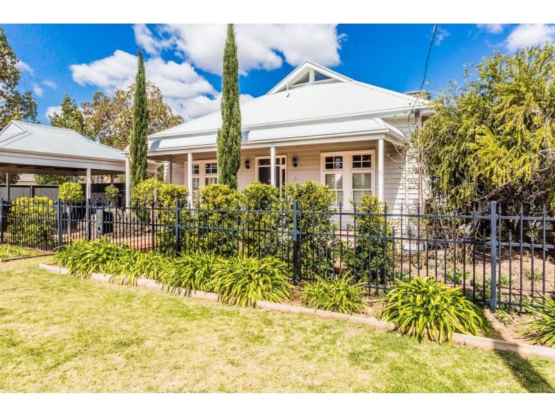 9 Simms Street, Moama NSW 2731