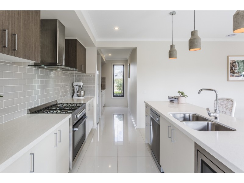 13 Sugargums Drive, Moama NSW 2731