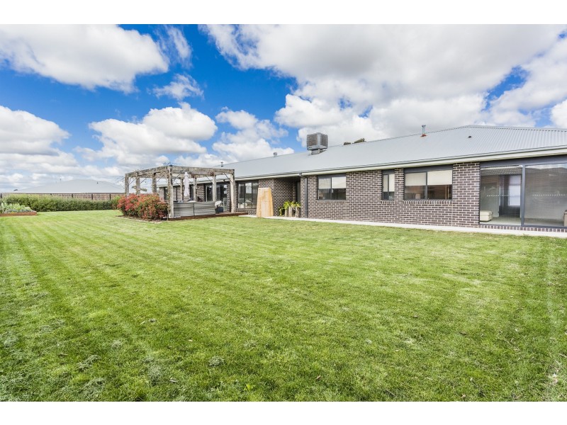 13 Sugargums Drive, Moama NSW 2731