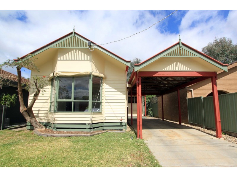 11 Bolton Street, Echuca VIC 3564