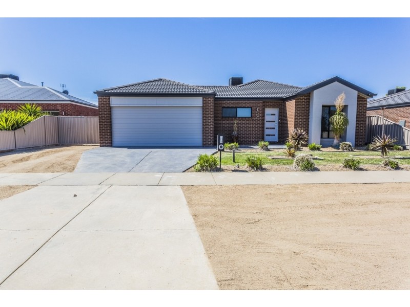 12 Lynch Drive, Echuca VIC 3564