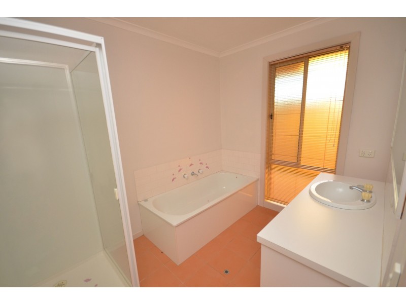 1/52 Lawson Drive, Moama NSW 2731