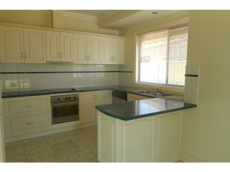 35 Kingfisher Drive West, Moama NSW 2731