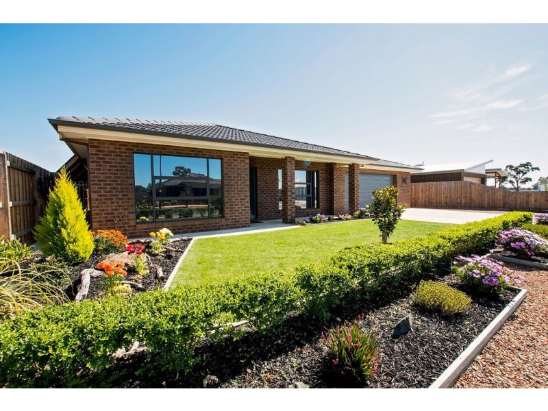 11 Lakeview Drive, Moama NSW 2731