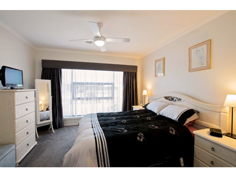 11 Lakeview Drive, Moama NSW 2731