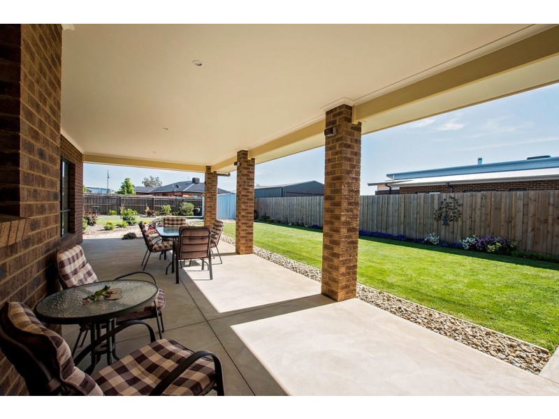 11 Lakeview Drive, Moama NSW 2731