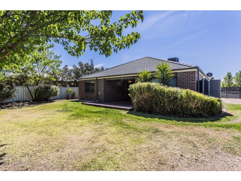 9 Greytown Court, Moama NSW 2731