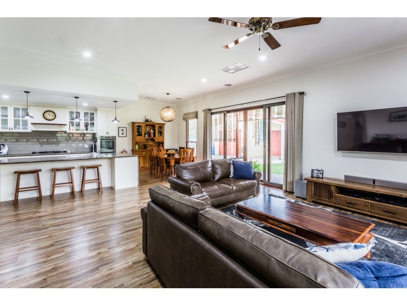 61 Francis Street, Echuca VIC 3564