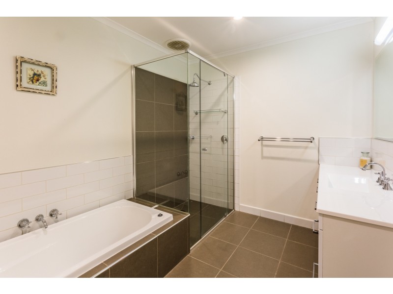 61 Francis Street, Echuca VIC 3564
