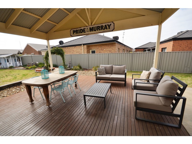 4 Coulson Place, Echuca VIC 3564