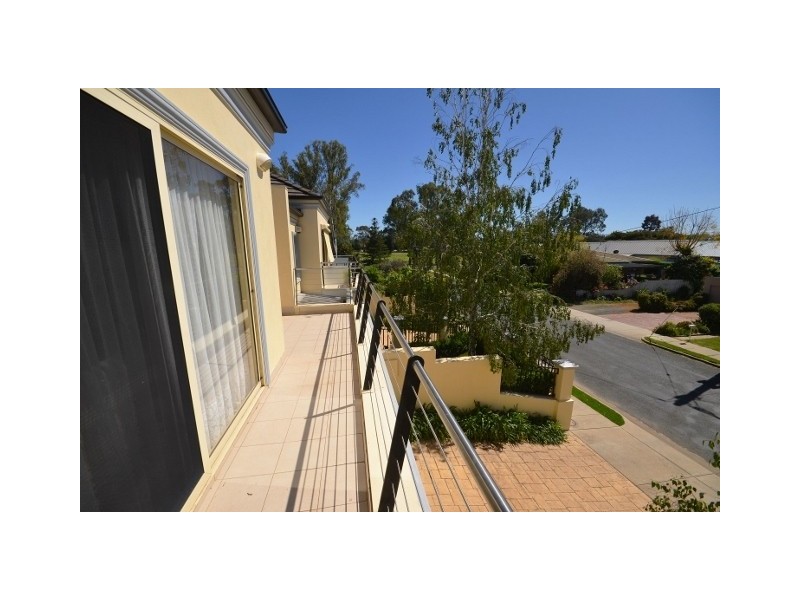 2/17 Murray Street, Echuca VIC 3564