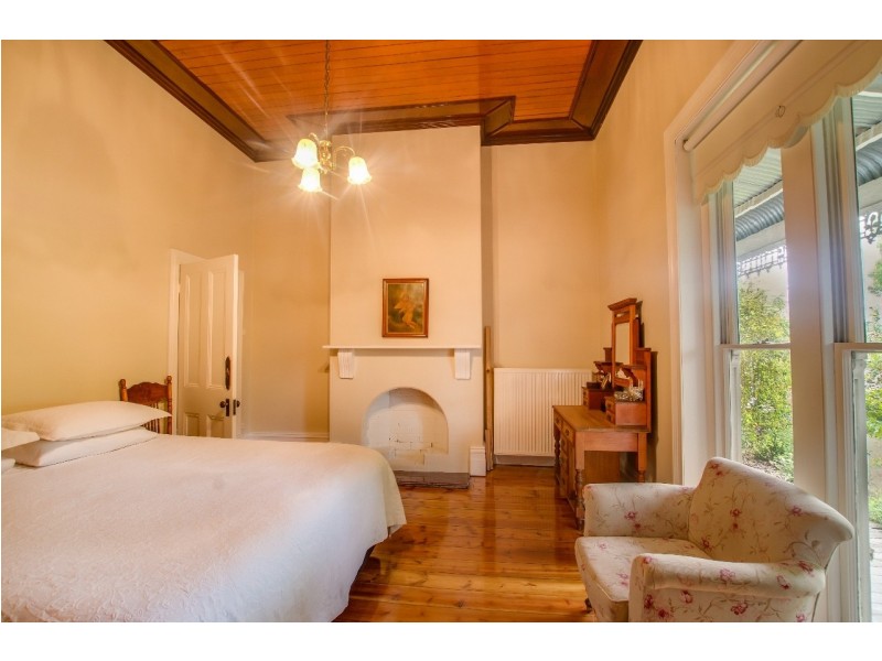 61 Hare Street, Echuca VIC 3564