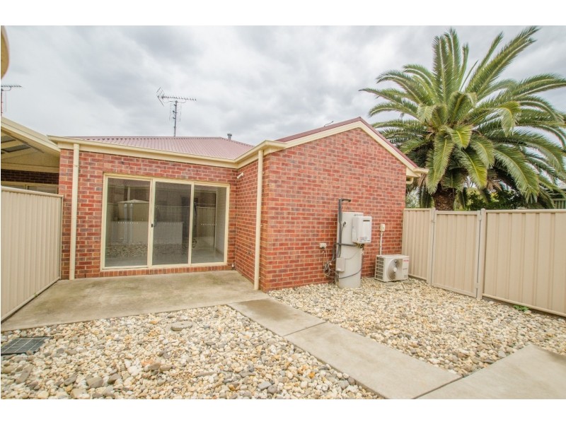 2/135 Goulburn Road, Echuca VIC 3564